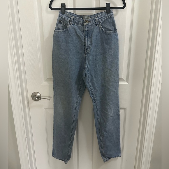 Liz Claiborne Denim - Vintage Liz Claiborne High Rise Mom Jeans denim Size 6R Medium light Wash